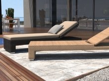Lounge beach chair