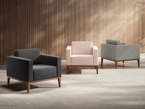Linea Lounge with Wooden Legs