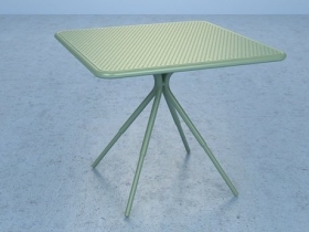 Grasshopper square table