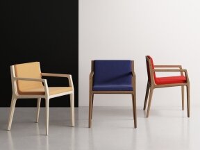 Evo Guest Chair with Armrests
