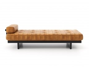 DS-80/91 Daybed with Armrest Indoor